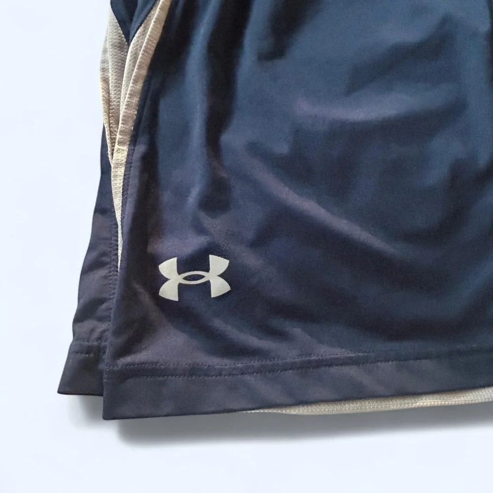 Men's under armour men's medium blue basketball shorts